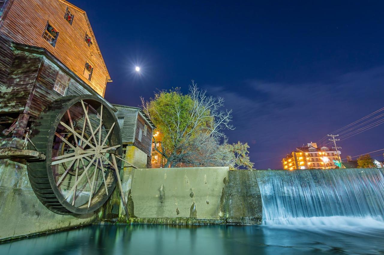 Stay At The Retreat! Gatlinburg-Dollywood Sevierville Exterior foto