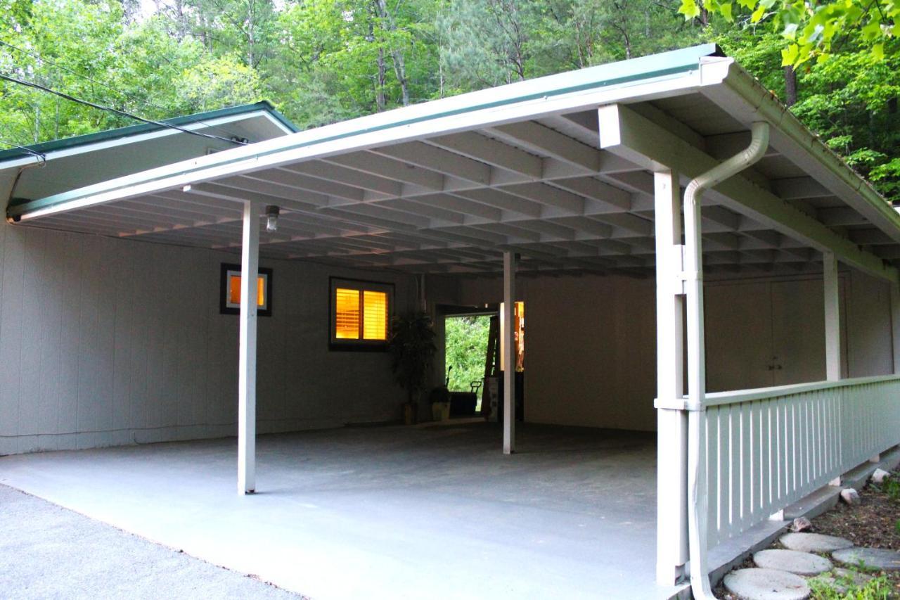 Stay At The Retreat! Gatlinburg-Dollywood Sevierville Exterior foto