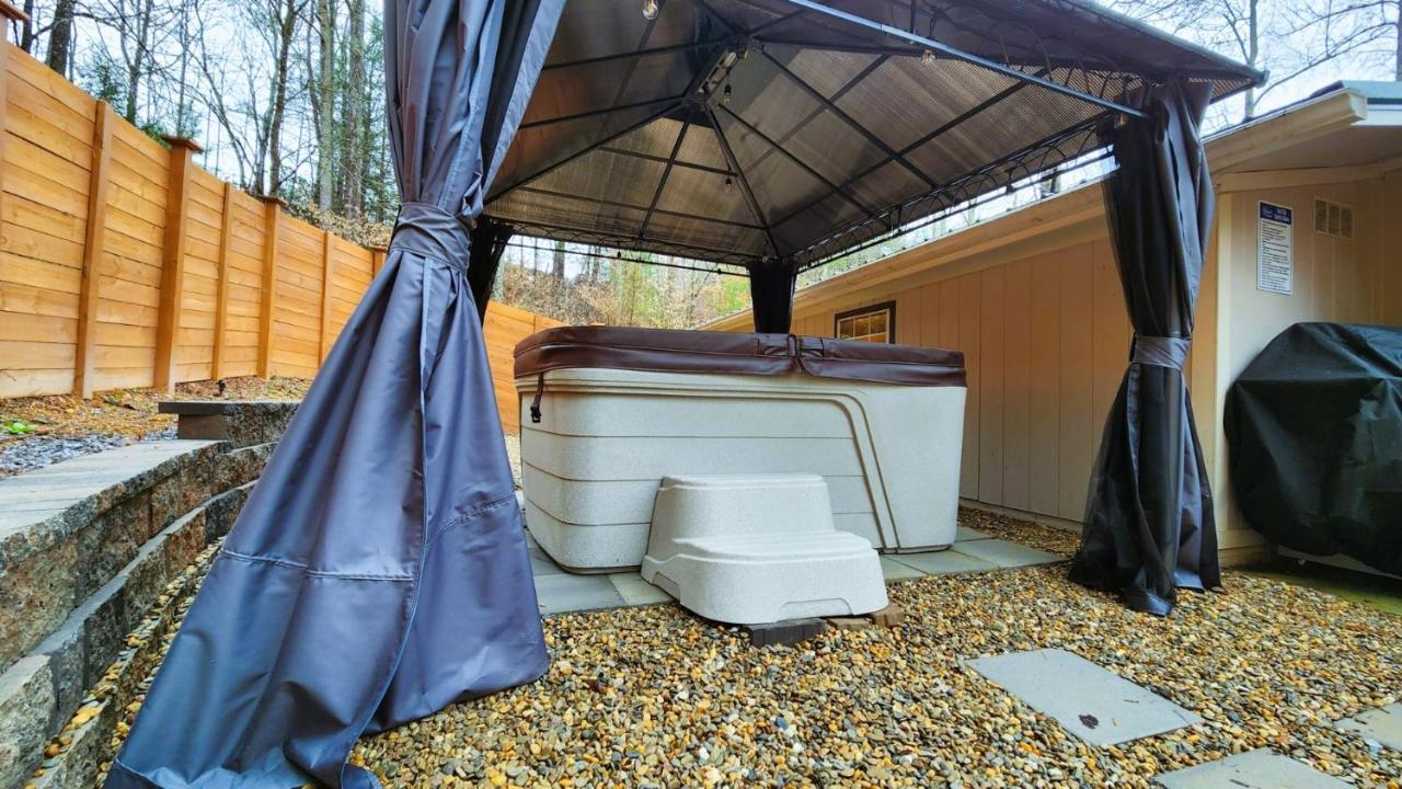 Stay At The Retreat! Gatlinburg-Dollywood Sevierville Exterior foto